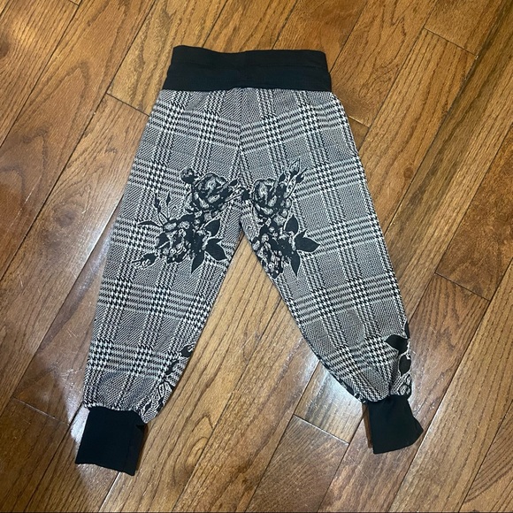 Les tout petits jogger style pants florals with draw string girls size 4 toddler - Picture 2 of 5